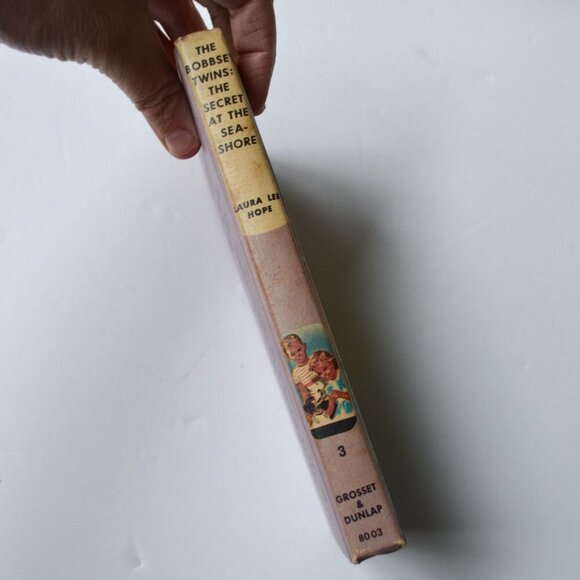The Bobbsey Twins The Secret at the Seashore #3 Hardcover Vintage 1962 - Picture 3 of 5